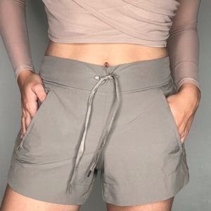 Sport athletic beige shorts